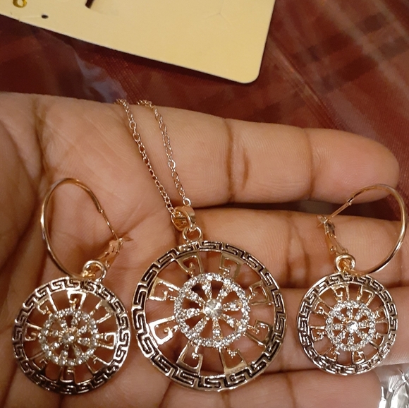 💫Rose💫Gold💫Rhinestone💫Disc💫Set💫 - Picture 5 of 5